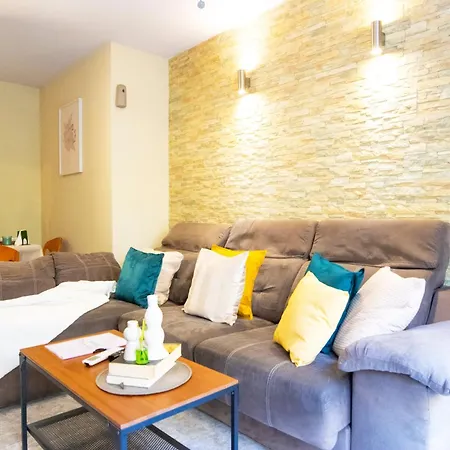 Casa Con Gran Patio Privado * Malaga