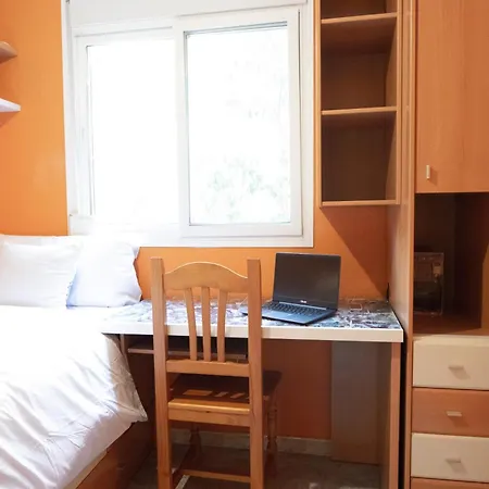 Casa Con Gran Patio Privado Malaga