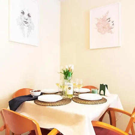 Apartment Casa Con Gran Patio Privado Malaga